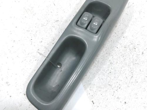 Used Left front window switch RENAULT TWINGO I (C06_) 1.2 (C066, C068) (58 hp) 30998904