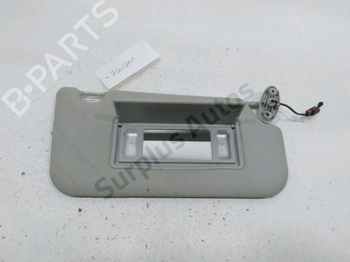Used Right sun visor Right sun visor 31002835 31002835
