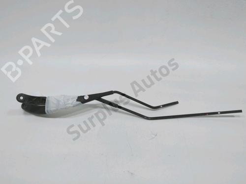 Used Front windshield wiper arm PEUGEOT BIPPER (AA_) 1.4 HDi (68 hp) 31007808