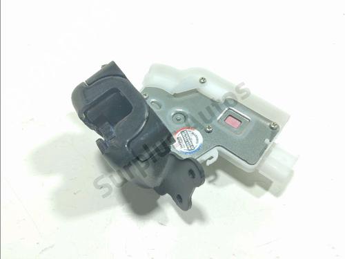 Used Tailgate lock Tailgate lock TOYOTA YARIS CROSS (MXP_) 1.5 Hybrid (MXPJ10) (116 hp) 36696010 36696010