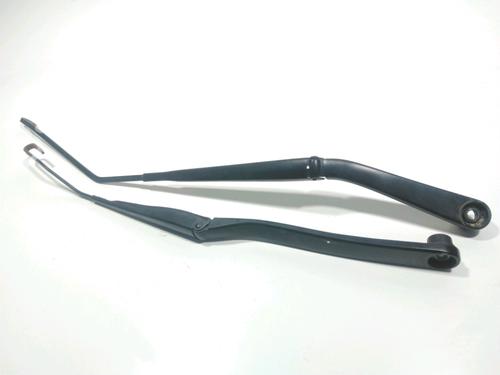 Used Front windshield wiper arm NISSAN JUKE (F15) 1.5 dCi (110 hp) 28271723