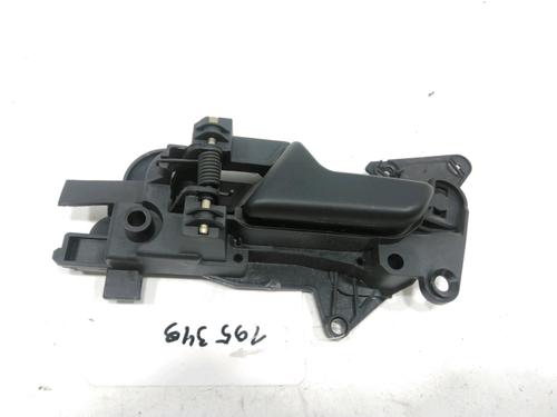 Used Rear left interior door handle Rear left interior door handle 31000010 31000010