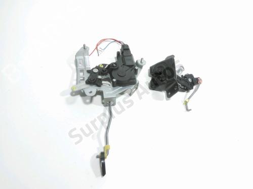 Used Tailgate lock KIA SPORTAGE II (JE_, KM_) 2.0 CRDi (150 hp) 28260923