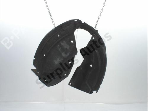 wheel-arch-renault-megane-iv-hatchback-b9amn_-2015-39706170 main image
