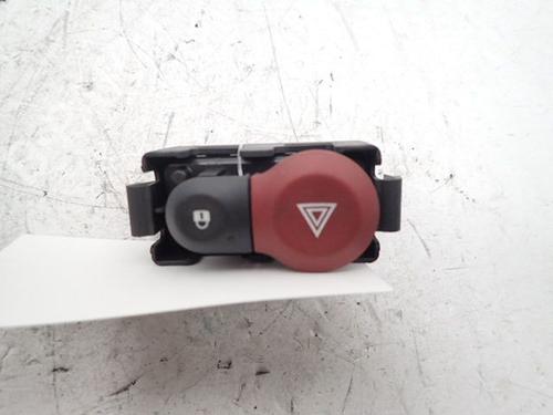 Used Warning switch RENAULT CLIO III (BR0/1, CR0/1) 1.5 dCi (BR17, CR17) (86 hp) 30989880