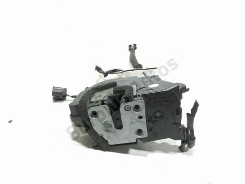 Venstre fortil lås RENAULT LATITUDE (L70_) 2.0 dCi 150 (L70H) (150 hp) 30086661