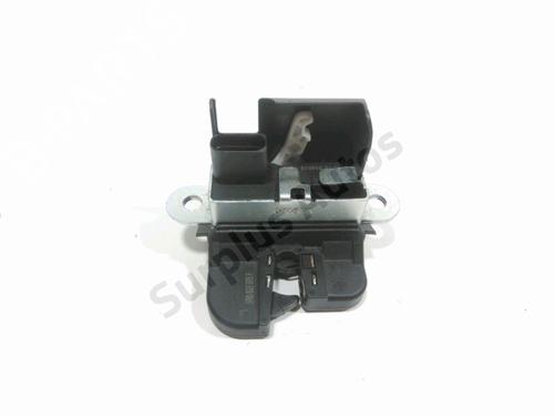 Used Tailgate lock VW POLO V (6R1, 6C1) 1.6 TDI (90 hp) 28508048