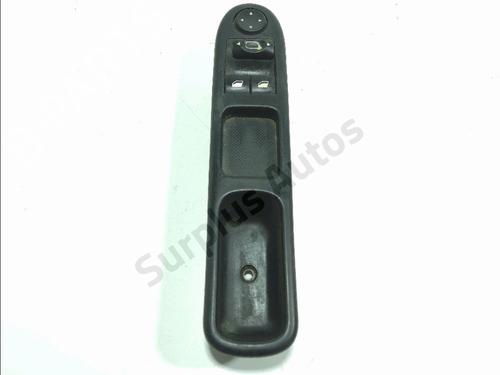 Used Left front window switch Left front window switch PEUGEOT 307 (3A/C) 1.6 HDi (90 hp) 33733649 33733649