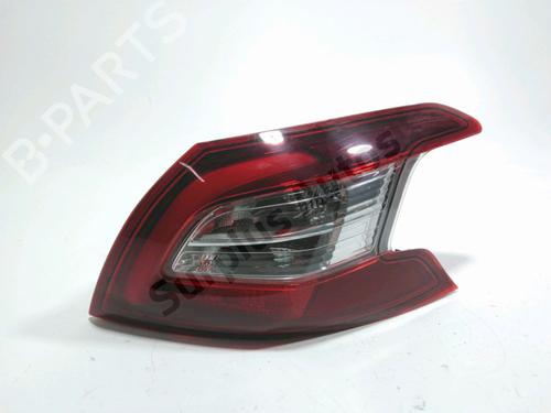 Højre baglygte PEUGEOT 308 II (LB_, LP_, LW_, LH_, L3_) 1.6 HDi (92 hp) 31608243