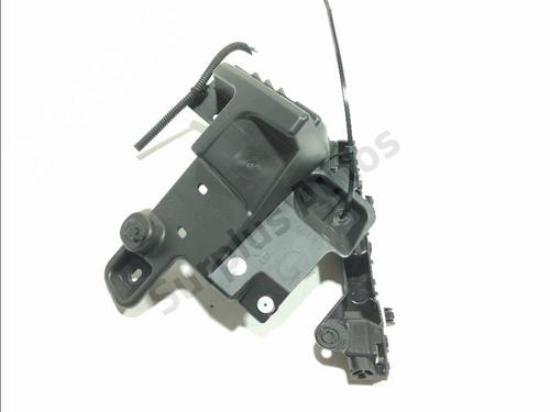 support-du-pare-chocs-arriere-renault-megane-e-tech-suv-2021-32102583 main image