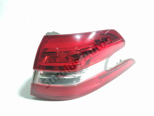 Used Right taillight Right taillight PEUGEOT 308 SW II (LC_, LJ_, LR_, LX_, L4_) 1.2 THP 110 (110 hp) 32334741 32334741