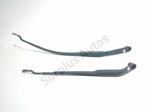 Used Front windshield wiper arm HYUNDAI i30 (PDE, PD, PDEN) 1.0 T-GDI (120 hp) 31846241