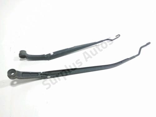 Used Front windshield wiper arm Front windshield wiper arm 38284090 38284090