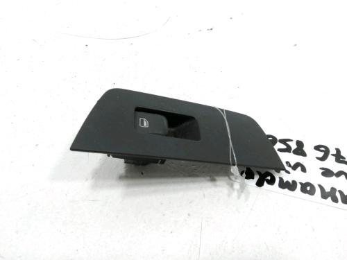 Used Right front window switch Right front window switch AUDI A1 (8X1, 8XK) 1.6 TDI (105 hp) 37772825 37772825
