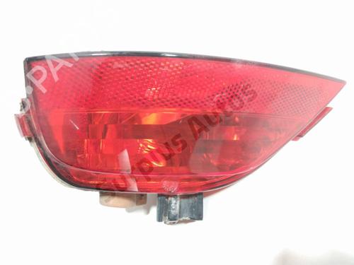 rear-fog-light-renault-captur-i-j5_-h5_-2013-40214939 main image