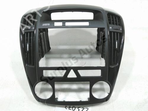 Used Middle console KIA PRO CEE'D (ED) 1.6 CRDi 128 (128 hp) 30991887