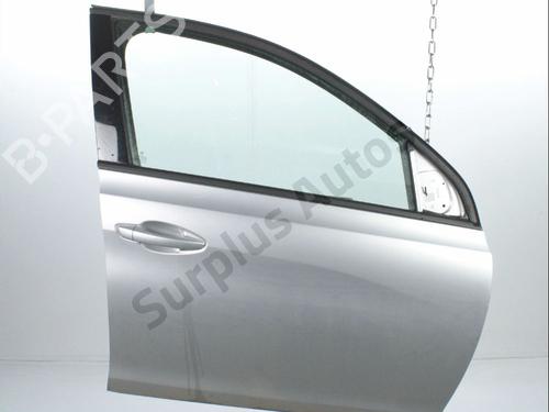 Dør højre fortil Dør højre fortil PEUGEOT 308 II (LB_, LP_, LW_, LH_, L3_) 1.6 THP 125 (125 hp) 33750350 33750350