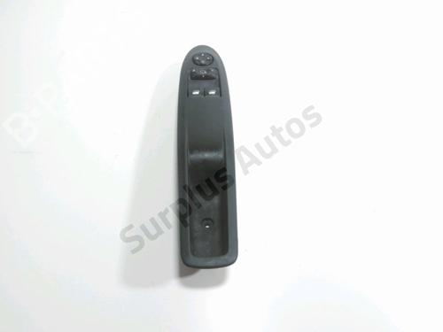 Used Left front window switch CITROËN DS4 (NX_) 1.6 HDi 115 (114 hp) 28417830