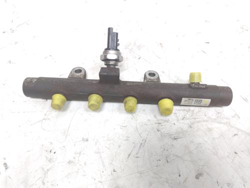 Used Injection rail Injection rail NISSAN JUKE (F15) 1.5 dCi (110 hp) 28221264 28221264