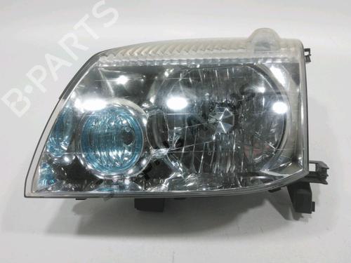 Used Left headlight NISSAN X-TRAIL I (T30) 2.2 dCi 4x4 (136 hp) 31005339
