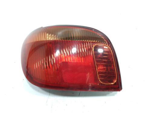 Used Left taillight TOYOTA YARIS (_P1_) 1.3 (SCP12_, SCP13_, SCP12R, SCP13R) (87 hp) 31006536