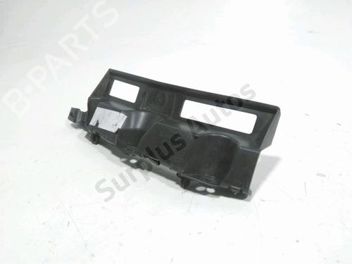 Used Rear bumper bracket Rear bumper bracket DS DS 3 / DS 3 CROSSBACK (UR_, UC_, UJ_) 1.2 PureTech 130 (URHNSS) (131 hp) 34338496 34338496