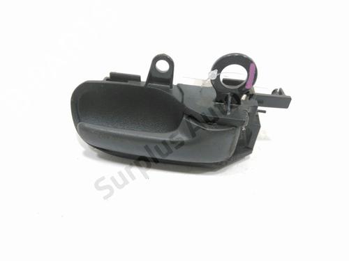 Used Front right interior door handle Front right interior door handle TOYOTA YARIS (_P1_) 1.4 D-4D (NLP10_, NLP10R) (75 hp) 30996176 30996176