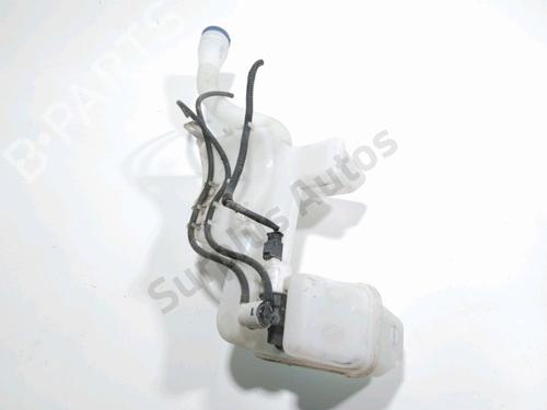 Used Windscreen washer tank PEUGEOT 308 I (4A_, 4C_) 1.6 HDi (112 hp) 31080488