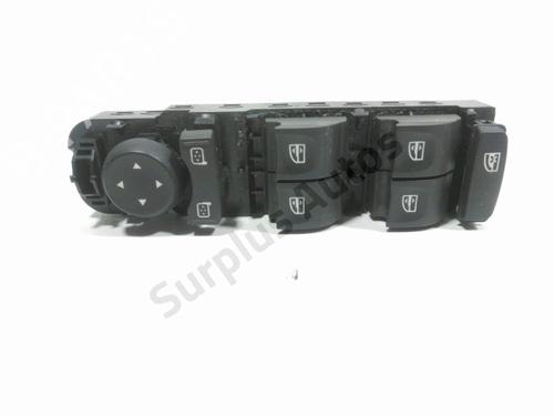Used Left front window switch Left front window switch RENAULT MEGANE III Grandtour (KZ0/1) 1.5 dCi (KZ09, KZ0D, KZ1G, KZ29, KZ14, KZ1W, KZ10, KZ1F,... (110 hp) 29230603 29230603