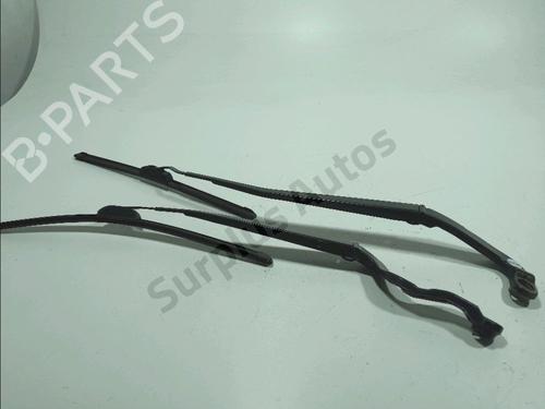 Used Front windshield wiper arm Front windshield wiper arm LAND ROVER RANGE ROVER SPORT II (L494) 3.0 TDV6 4x4 (258 hp) 36374732 36374732