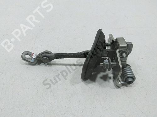 Dørhengsel/Dørstopper Dørhengsel/Dørstopper DACIA DUSTER (HS_) 1.5 dCi (109 hp) 39765480 39765480
