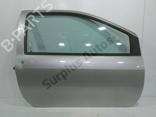 Used Right front door Right front door RENAULT TWINGO I (C06_) 1.2 (C066, C068) (58 hp) 40464792 40464792