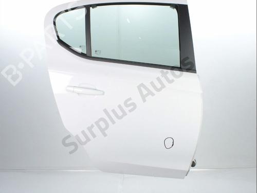 Dør højre bagtil Dør højre bagtil OPEL CORSA E (X15) 1.4 (08, 68) (90 hp) 34504049 34504049