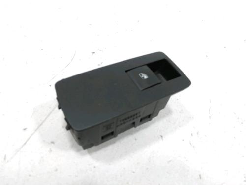 Used Right rear window switch Right rear window switch 37778352 37778352