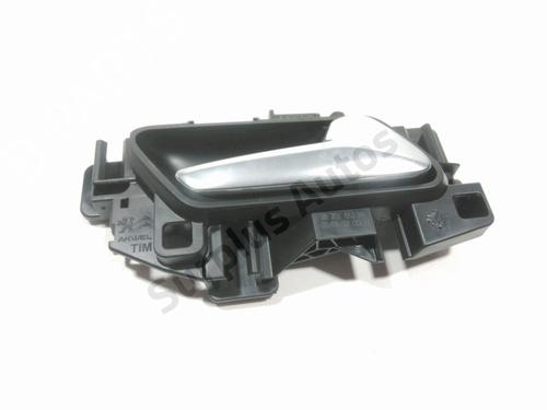 Used Front right interior door handle Front right interior door handle 30584763 30584763