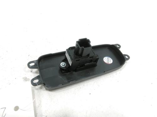 Right front window switch VOLVO V50 (545) 1.6 D | BP30994328I26