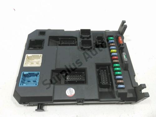 Used Fuse box Fuse box CITROËN C3 II (SC_) 1.0 VTi 68 (68 hp) 30985921 30985921