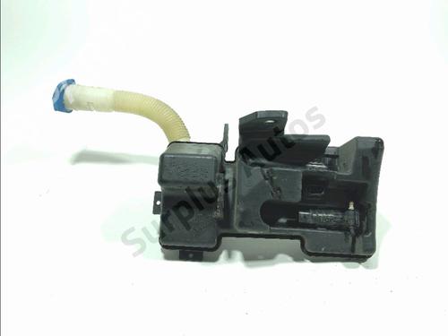 windscreen-washer-tank-vw-tiguan-5n_-2007-2008-2009-2010-2011-2012-2013-2014-2015-2016-2017-2018-33034977 main image