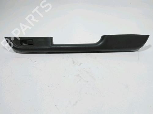 Used Right rear window switch Right rear window switch 37778335 37778335