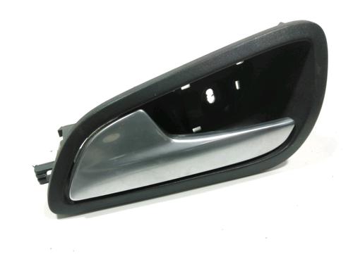 Used Front right interior door handle Front right interior door handle 37774961 37774961