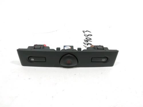 Used Warning switch RENAULT CLIO II (BB_, CB_) 1.5 dCi (BB3N, CB3N) (84 hp) 30989993