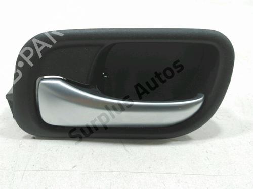 Used Front left interior door handle Front left interior door handle 30996484 30996484