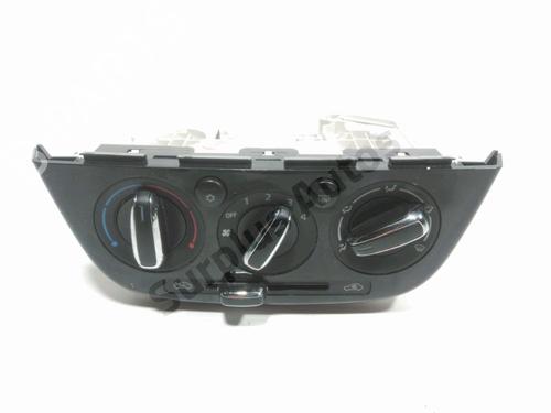 climate-control-mitsubishi-mirage-space-star-vi-hatchback-a0_a-2012-28228068 main image