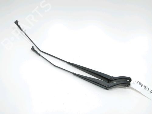 Used Front windshield wiper arm PEUGEOT 207 (WA_, WC_) 1.6 HDi (92 hp) 31007756