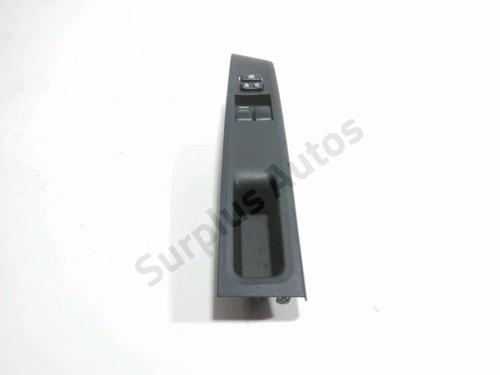 Used Left front window switch TOYOTA YARIS (_P13_) 1.4 D (NLP130_, NLP130) (90 hp) 32402219