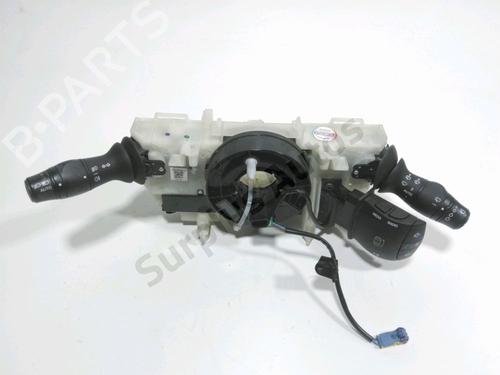 steering-wheel-controls-renault-megane-iii-hatchback-bz01_-b3_-2008-36182961 main image