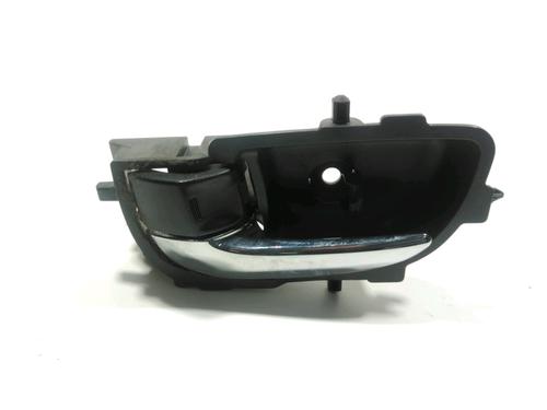 Used Front left interior door handle TOYOTA YARIS (_P13_) 1.4 D (NLP130_, NLP130) (90 hp) 28243103
