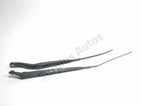 Used Front windshield wiper arm Front windshield wiper arm RENAULT CLIO III (BR0/1, CR0/1) 1.5 dCi (BR17, CR17) (86 hp) 36765012 36765012