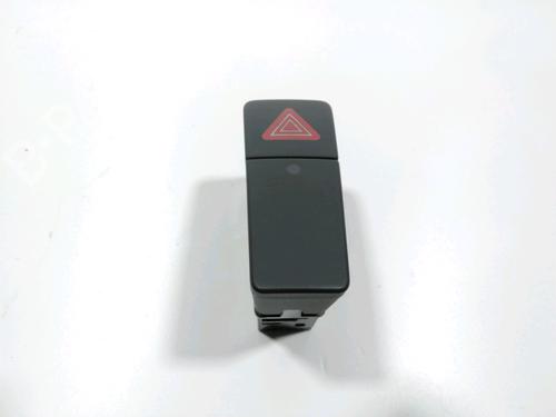 Used Warning switch Warning switch SUZUKI SX4 (EY, GY) 2.0 DDiS 4x4 (RW420D) (135 hp) 28229221 28229221