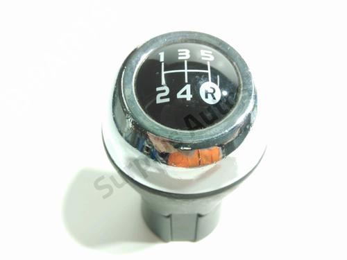 shift-knob-toyota-aygo-_b4_-2014-40251880 main image
